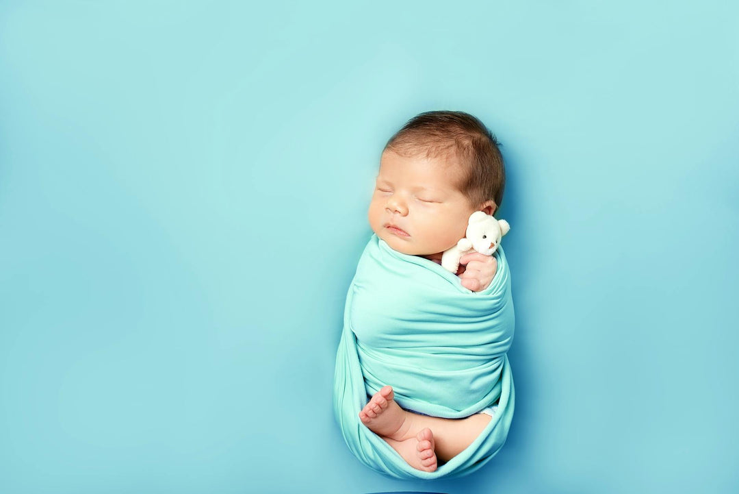 How to Safely Dress Your Newborn for Sleep