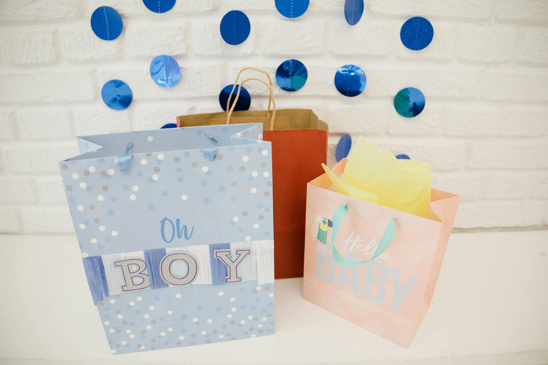Gifting Guide: Top Baby Shower Gifts for Expecting Moms