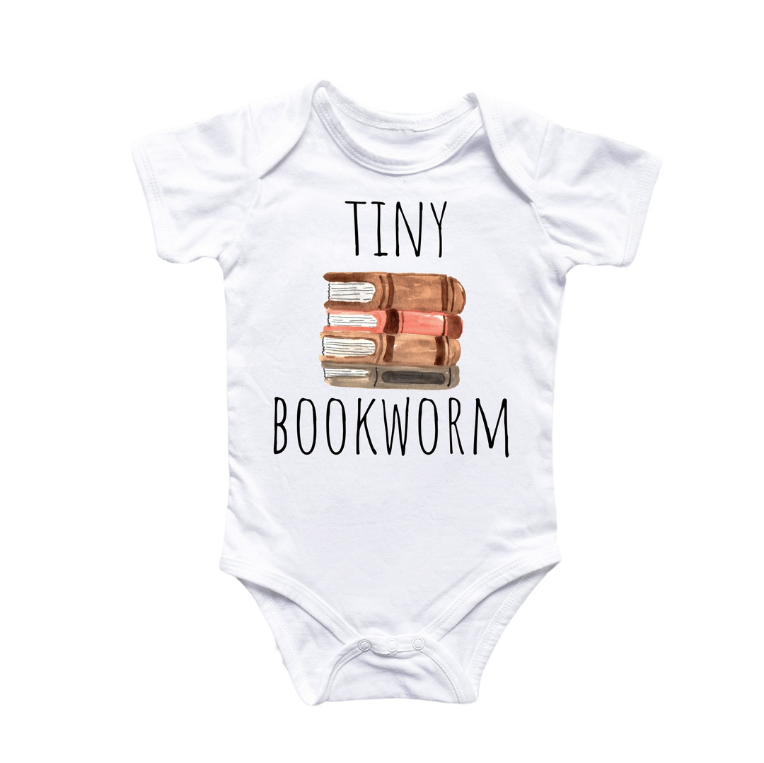 a baby bodysuit that says tiny bookworm